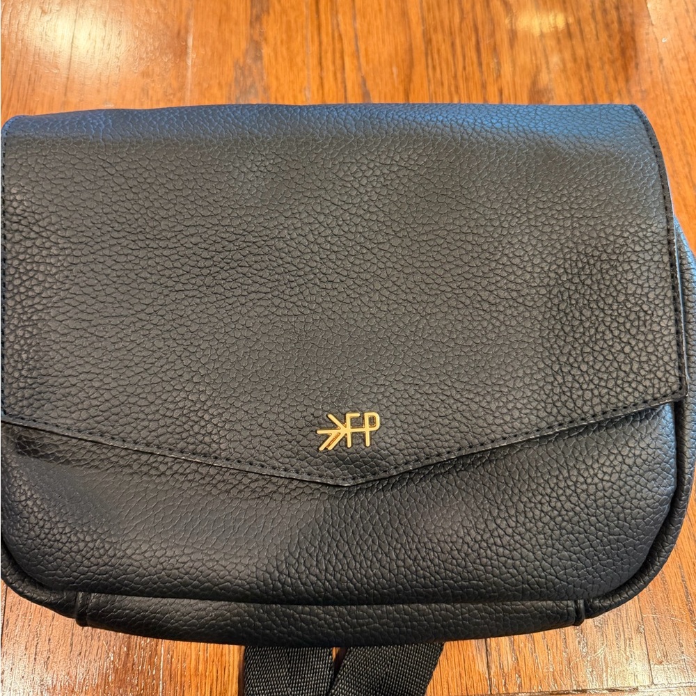 FRESHLY PICKED PARK PACK Black